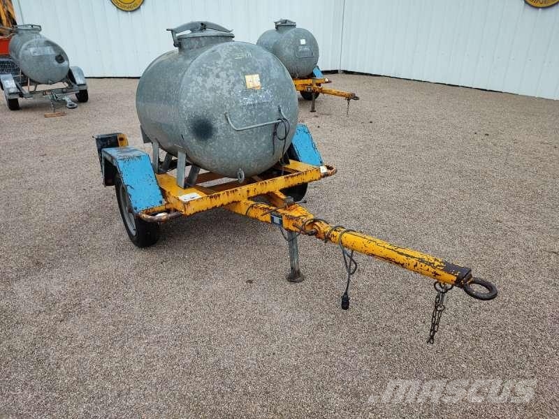 Courant 500 LITRES A EAU Tanques