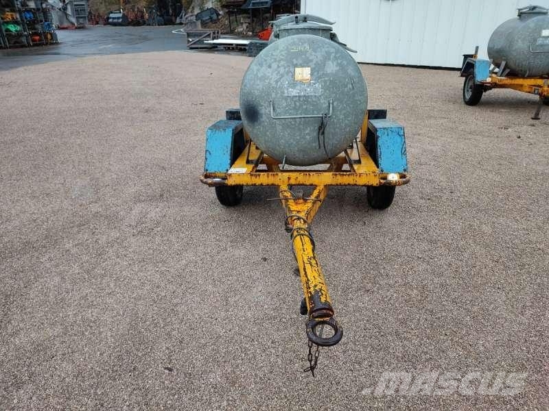 Courant 500 LITRES A EAU Tanques