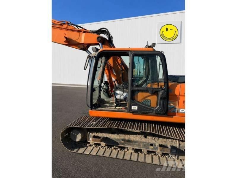 Doosan DX180LC-3 Escavatori cingolati