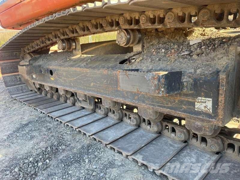 Doosan DX180LC-3 Escavatori cingolati