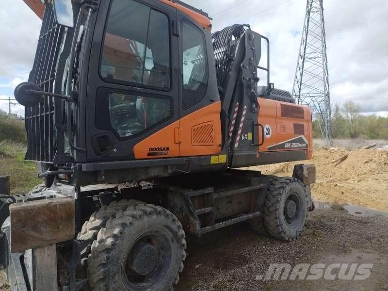 Doosan DX250WMH-7 Hjulgravere