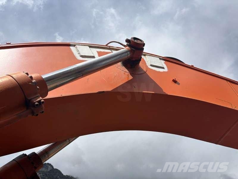 Fiat-Hitachi EX255 Crawler excavators