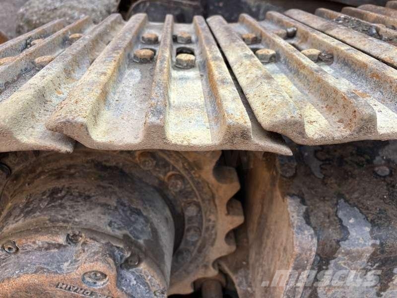 Fiat-Hitachi EX255 Crawler excavators