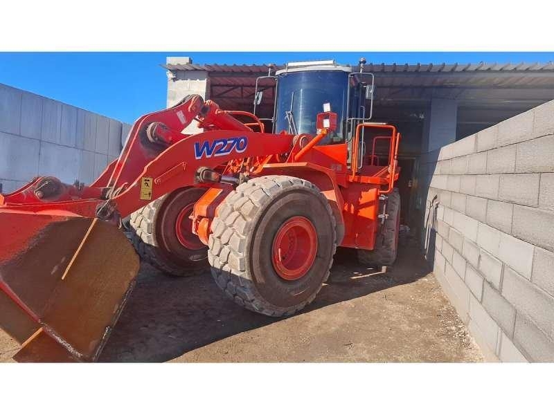 Fiat-Hitachi W270 لوادر بعجل
