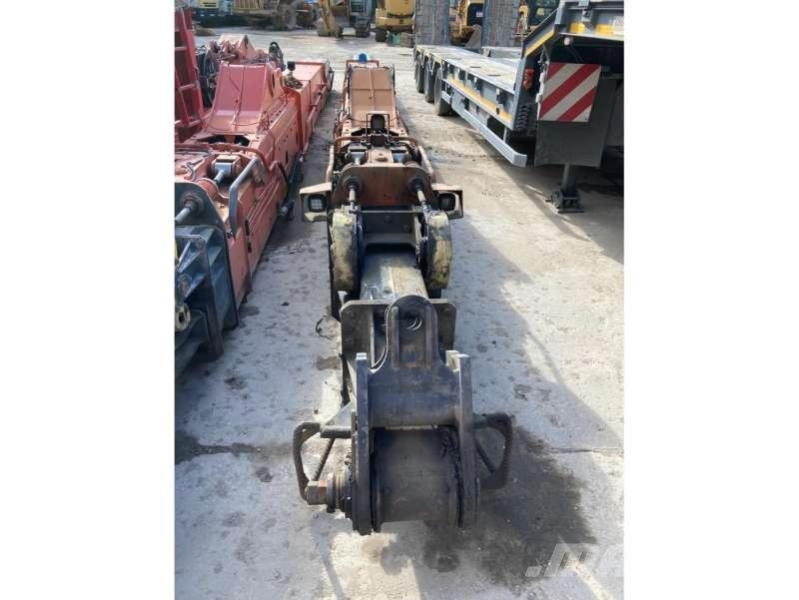 Hitachi CAMELEON ZX330LC Beltegraver