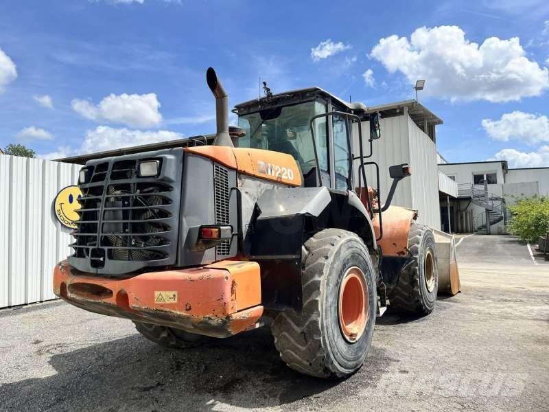 Hitachi ZW220 Wheel loaders