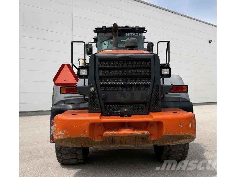 Hitachi ZW220-5 لوادر بعجل
