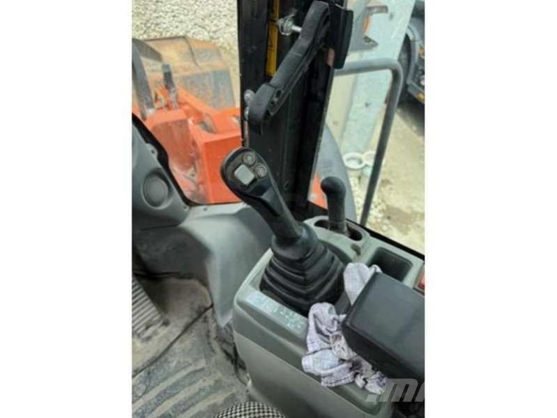 Hitachi ZW220-5 لوادر بعجل