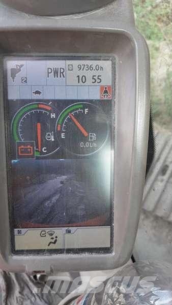 Hitachi ZX 225 USLC-5B Гусеничные экскаваторы