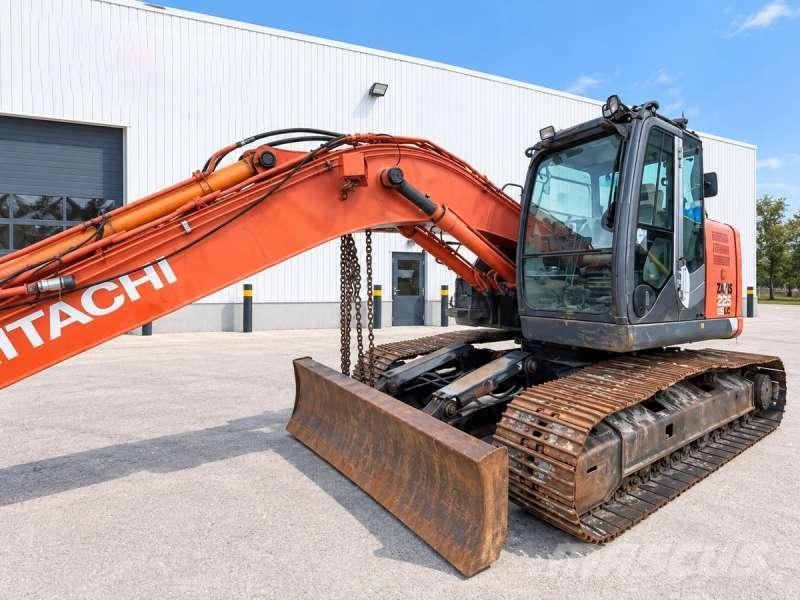 Hitachi ZX225USLC-3 Excavadoras de cadenas