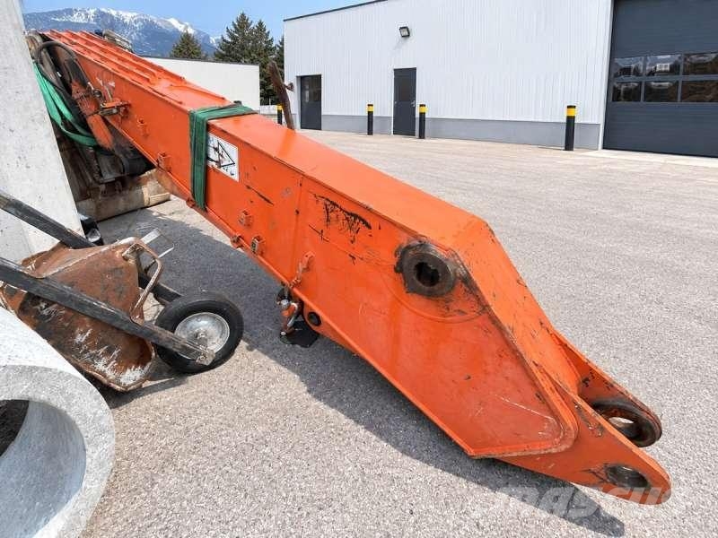 Hitachi ZX225USLC-3 Excavadoras de cadenas