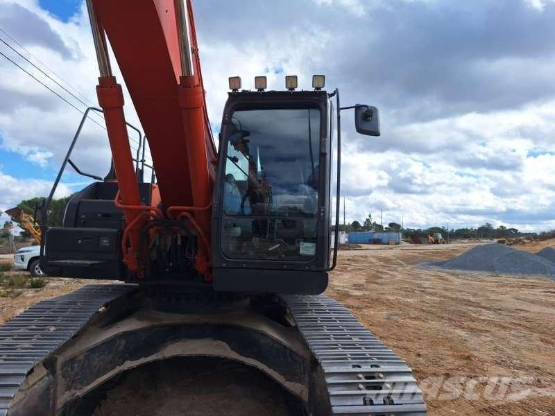 Hitachi ZX300LCN-6 Excavadoras sobre orugas