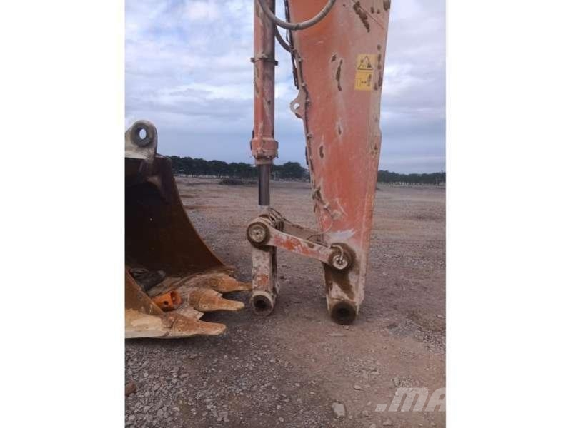 Hitachi ZX690LCR-7 Excavadoras sobre orugas
