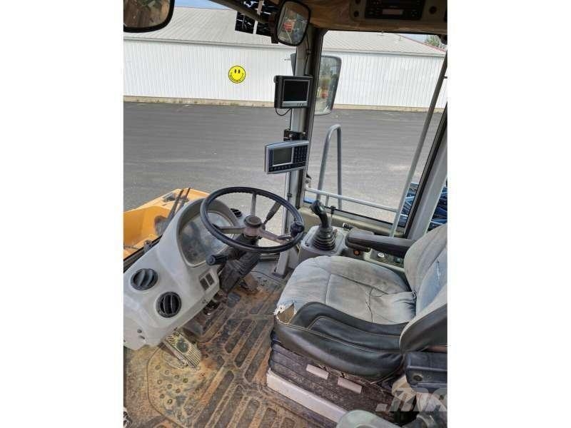 Hyundai 770-7A Chargeuse sur pneus