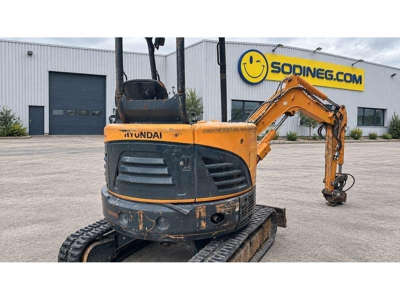 Hyundai ROBEX25Z-9AK Mini bageri < 7t