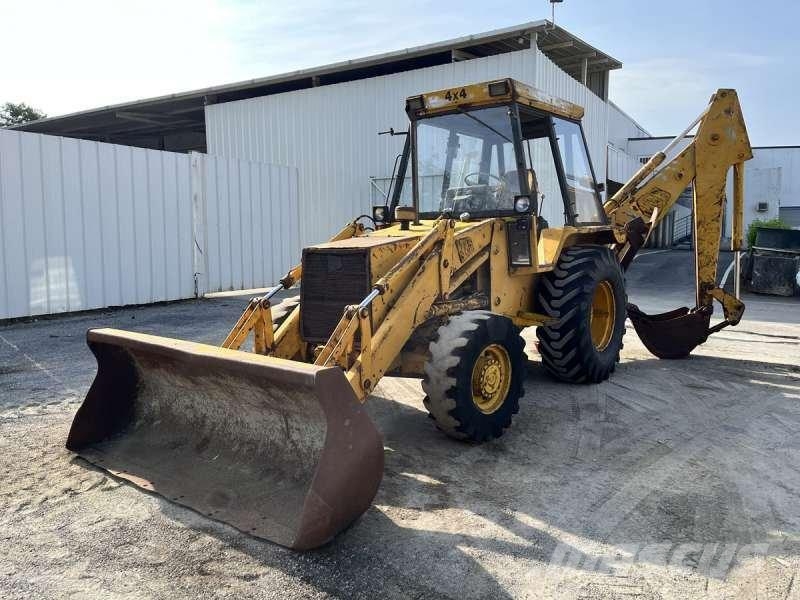 JCB 3CX - 4X4 Товарач със заден ексватор