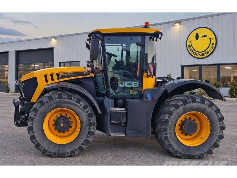JCB FACTRAC 4220 الجرارات