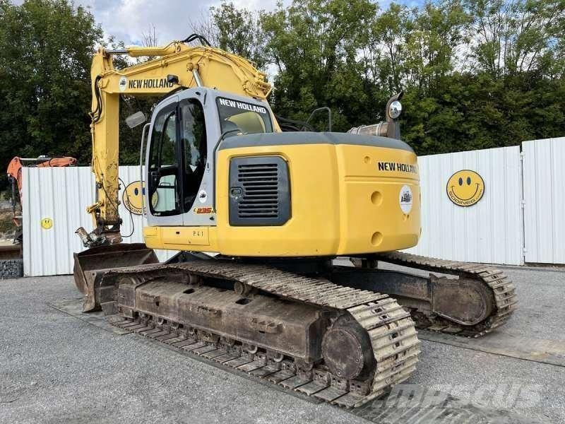 Kobelco SK235SRNLC-1ES حفارات زحافة