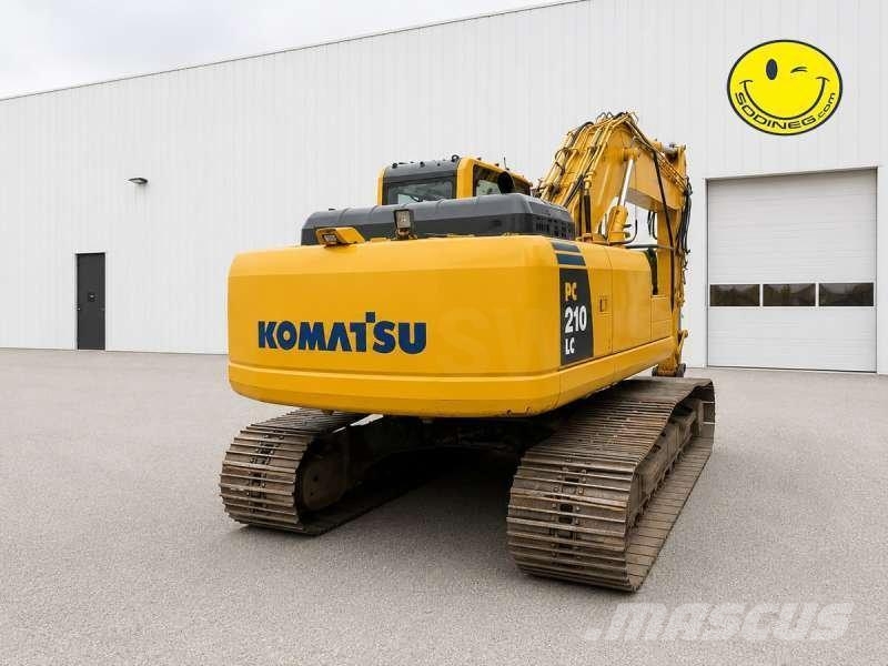 Komatsu PC210LC حفارات زحافة