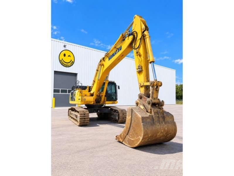 Komatsu PC490LC-11 Raupenbagger