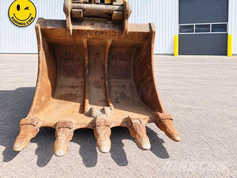 Komatsu PC490LC-11 Raupenbagger