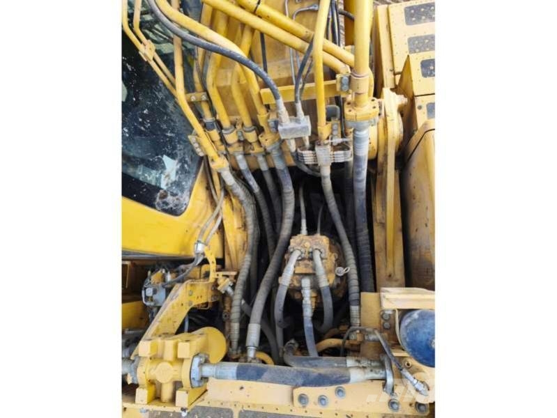 Komatsu PC490LC-11 Raupenbagger