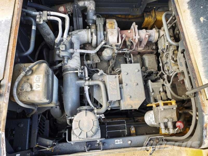 Komatsu PC490LC-11 Raupenbagger