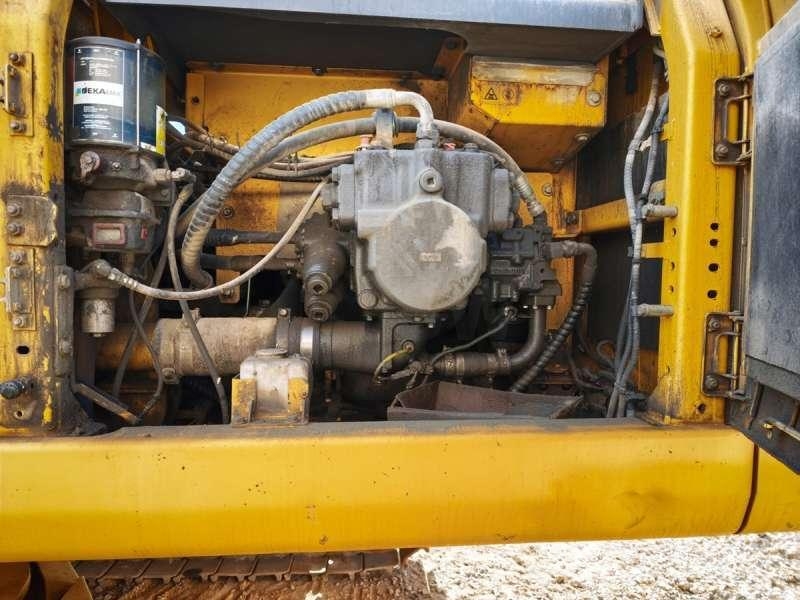 Komatsu PC490LC-11 Raupenbagger