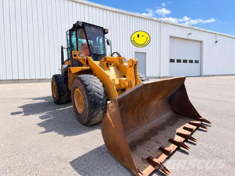 Komatsu WA 320-1 Naudoti ratiniai krautuvai