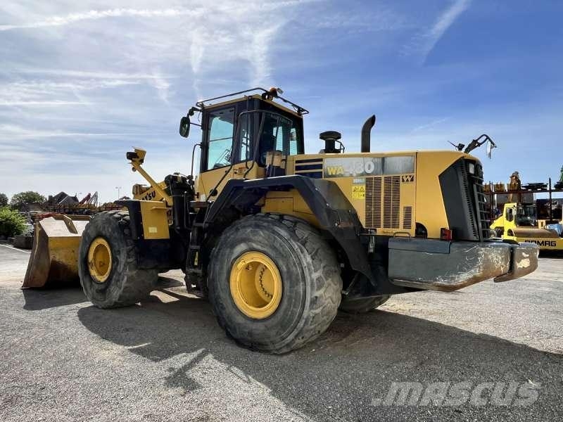 Komatsu WA480-6 Kolové nakladače