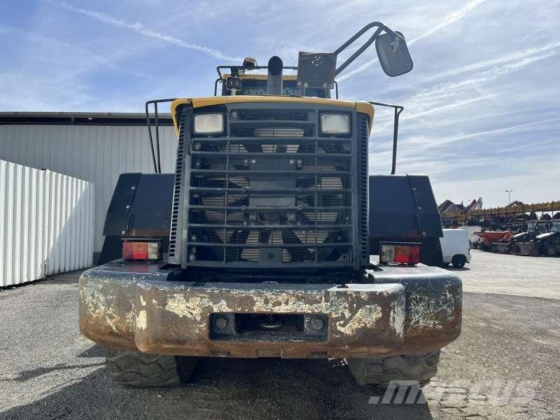 Komatsu WA480-6 Kolové nakladače