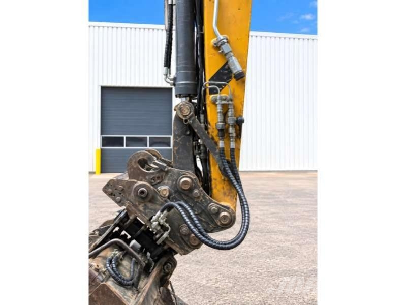 Liebherr A 912 COMPACT Bagri na kolesih