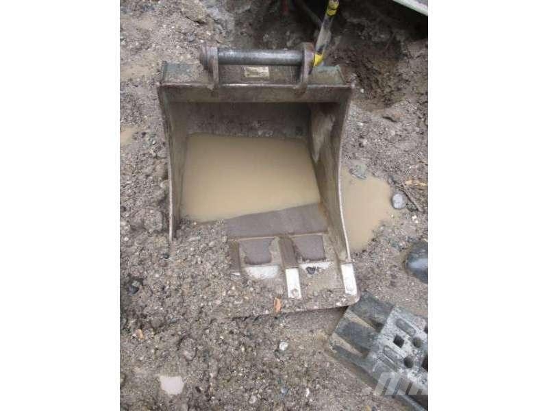 Liebherr A 912 COMPACT Bagri na kolesih