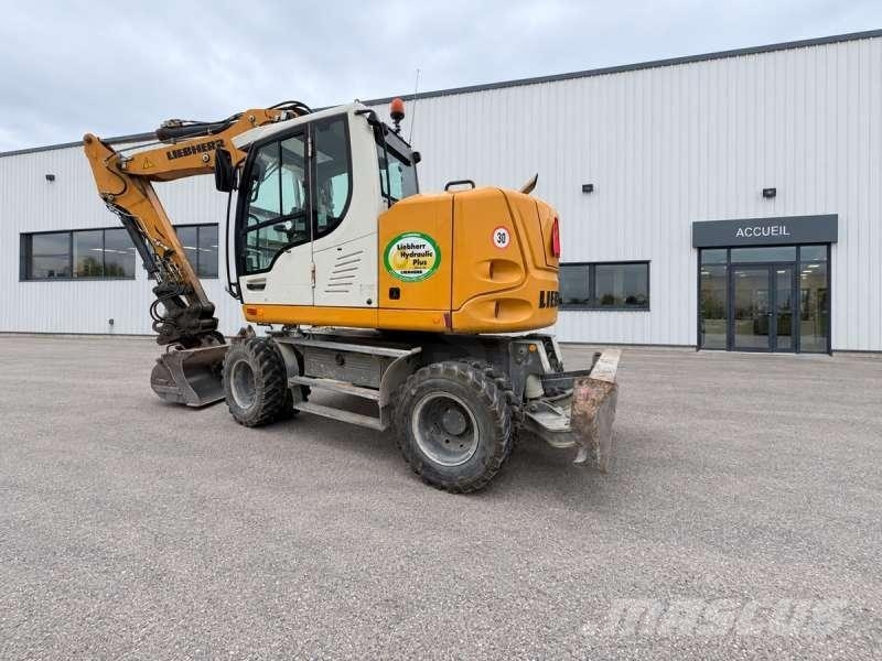 Liebherr A 912 COMPACT Wheeled excavators