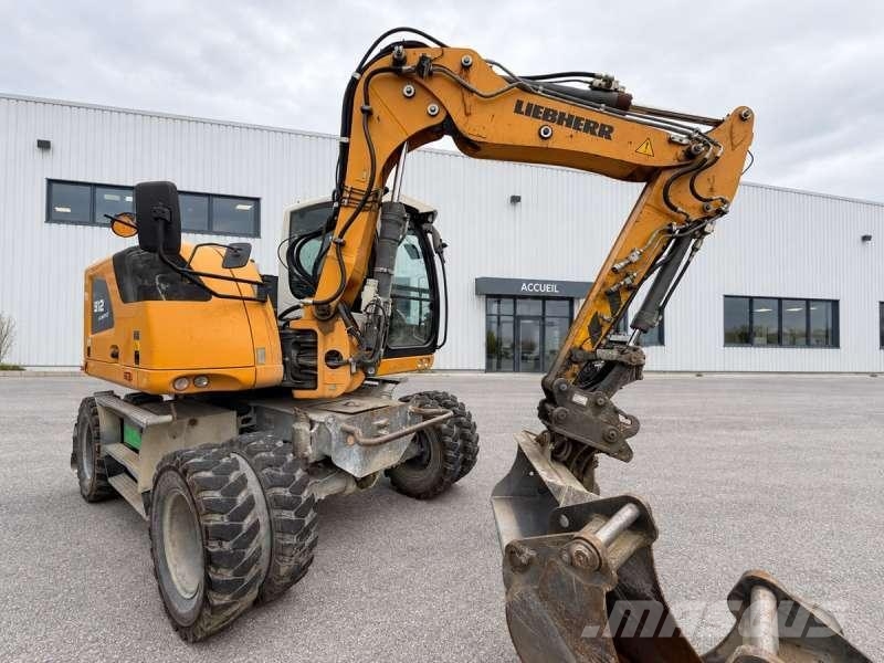 Liebherr A 912 COMPACT Wheeled excavators