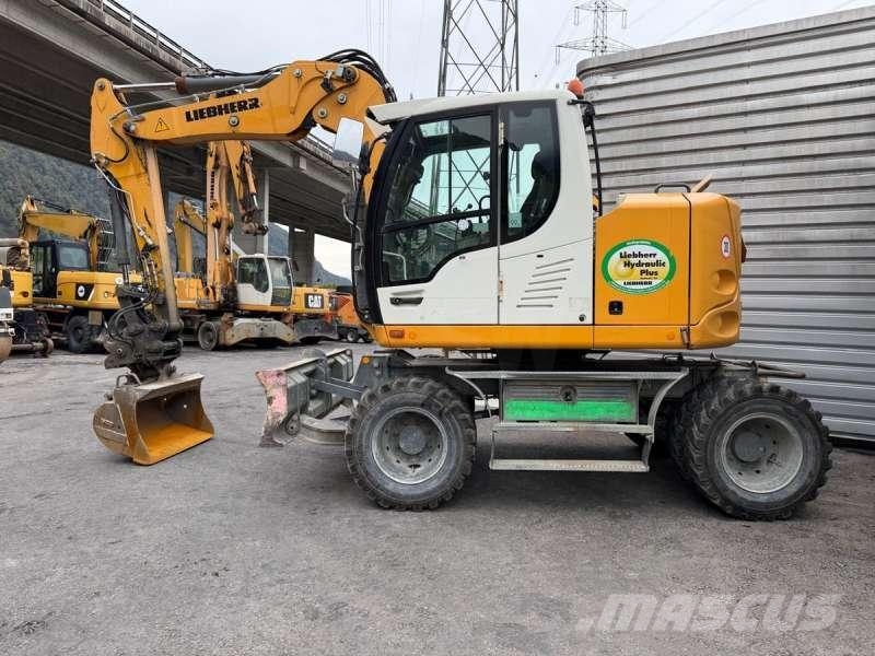 Liebherr A 912 COMPACT Wielgraafmachines