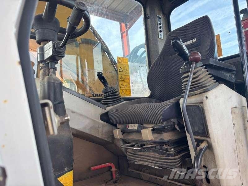 Liebherr A312 Ekskavatori uz riteņiem