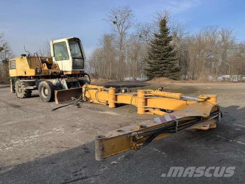 Liebherr A316 - POUR PIECES Gravemaskiner på hjul