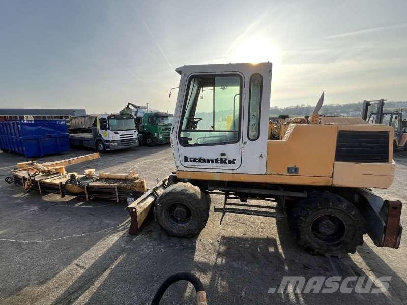 Liebherr A316 - POUR PIECES Gravemaskiner på hjul