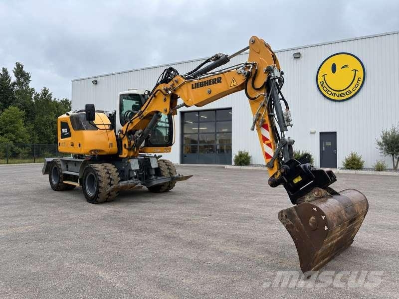 Liebherr A910 COMPACT LITRONIC حفارات بعجل