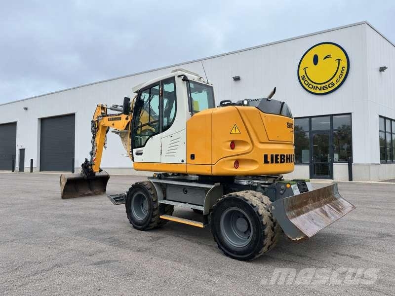 Liebherr A910 COMPACT LITRONIC حفارات بعجل