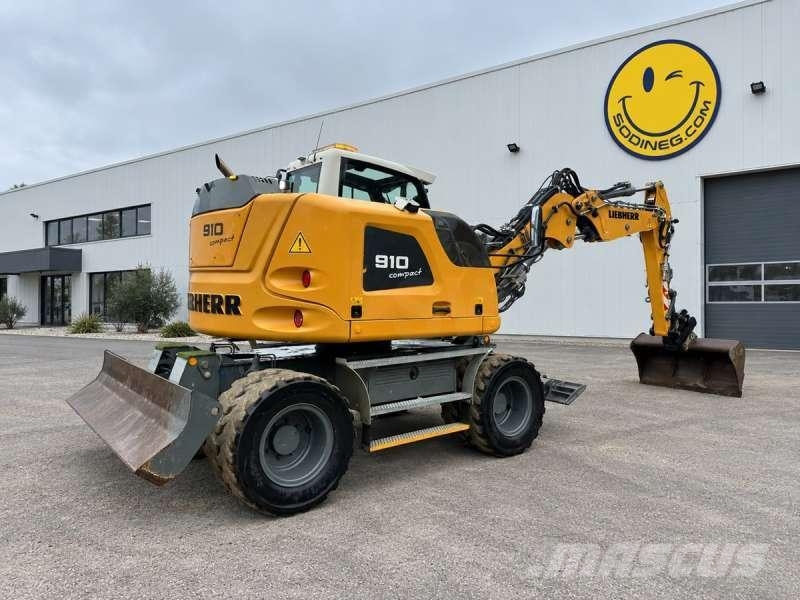 Liebherr A910 COMPACT LITRONIC حفارات بعجل