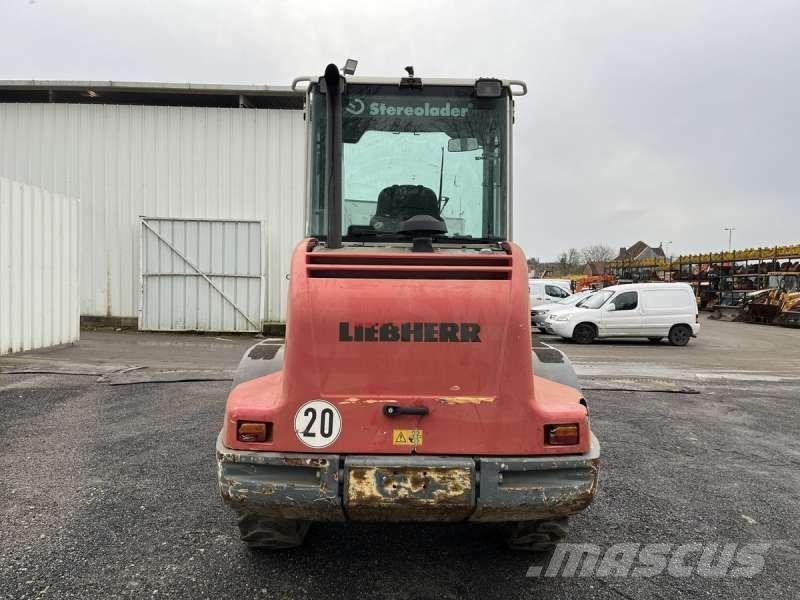 Liebherr L506 Stereo Pienkuormaajat