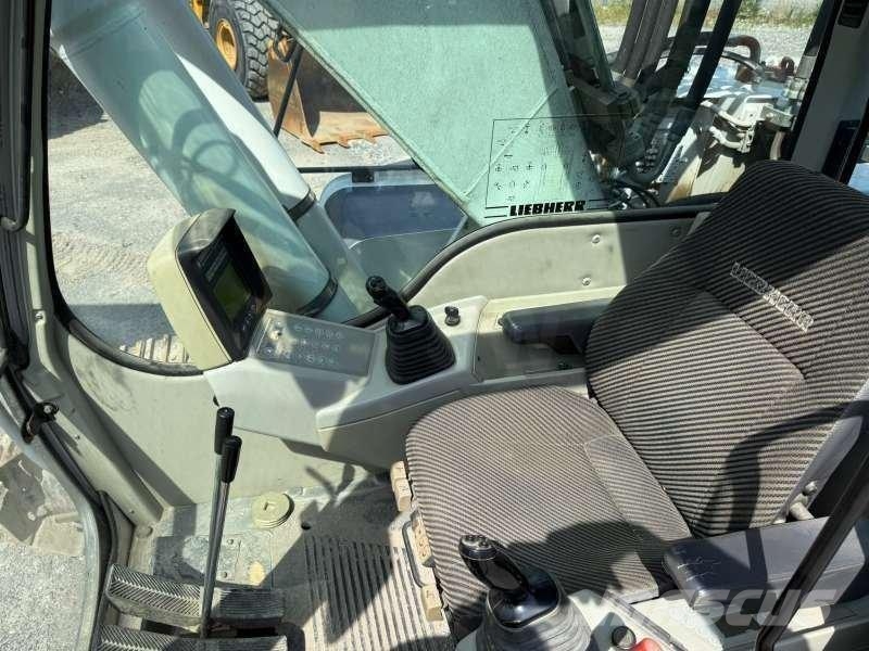 Liebherr R924C HD-SL LITRONIC Telakaivukoneet