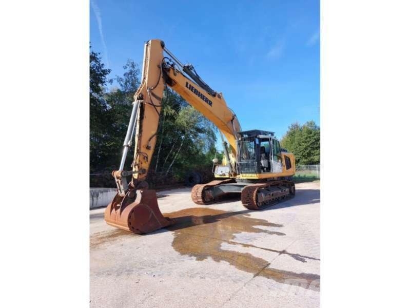 Liebherr R936 LC Crawler excavators