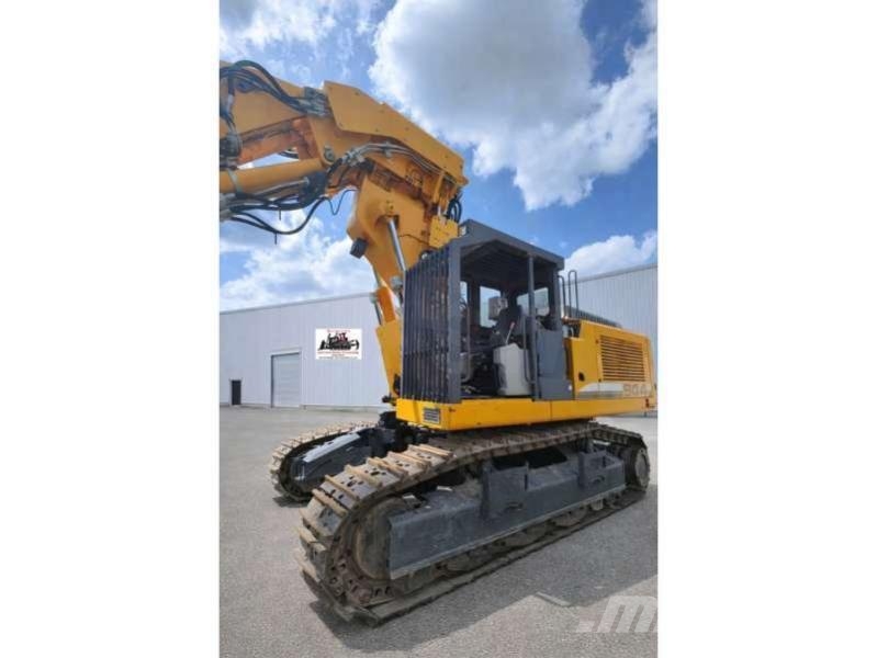 Liebherr R944C Tunnel حفارات زحافة