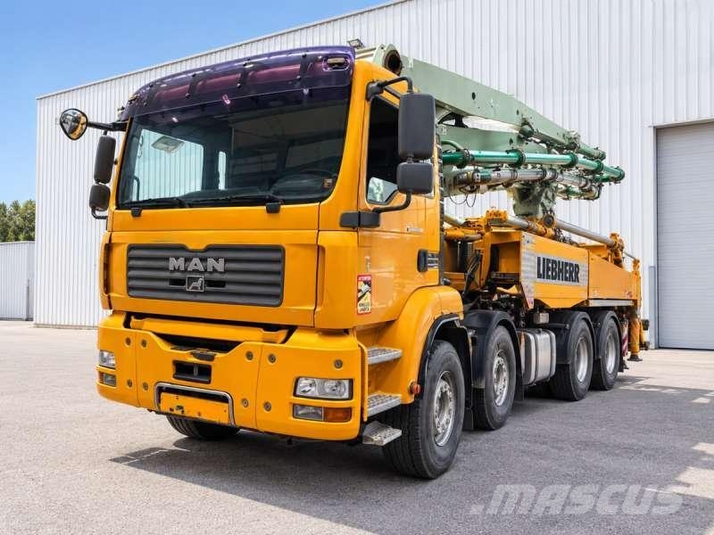 MAN TGA 41.430 + POMPE LIEBHERR 37 R4 XXT Camion malaxeur