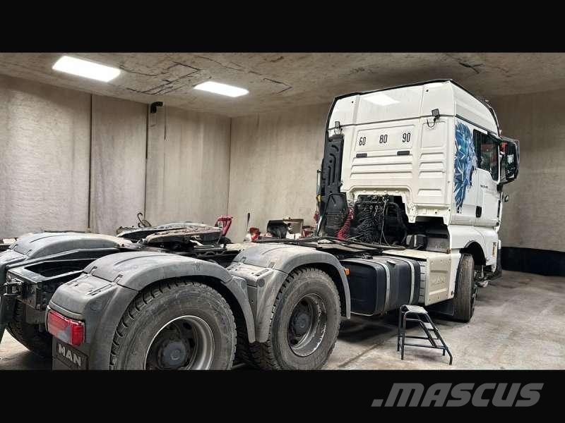 MAN TGX 33.480 وحدات الجر