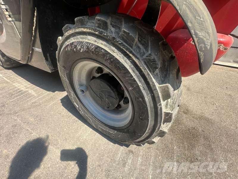 Manitou MT625H Телескопические погрузчики