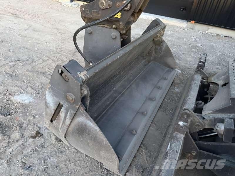 Mecalac 11MWR + ROTOTILT Excavadoras de ruedas